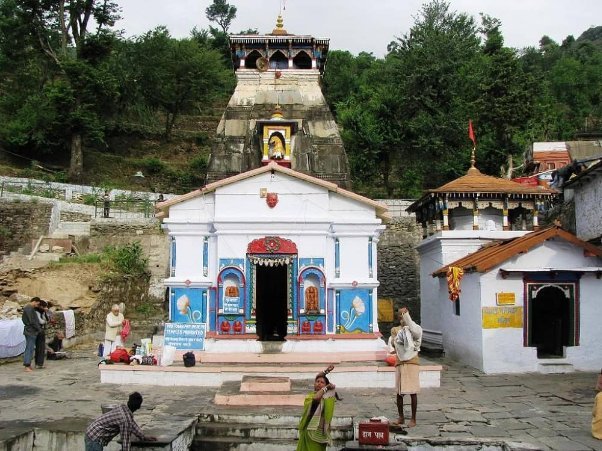 Guptkashi between kedarnath Yatra
